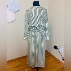 Max Simple 100% silk dress Striped Navy M/L NWT